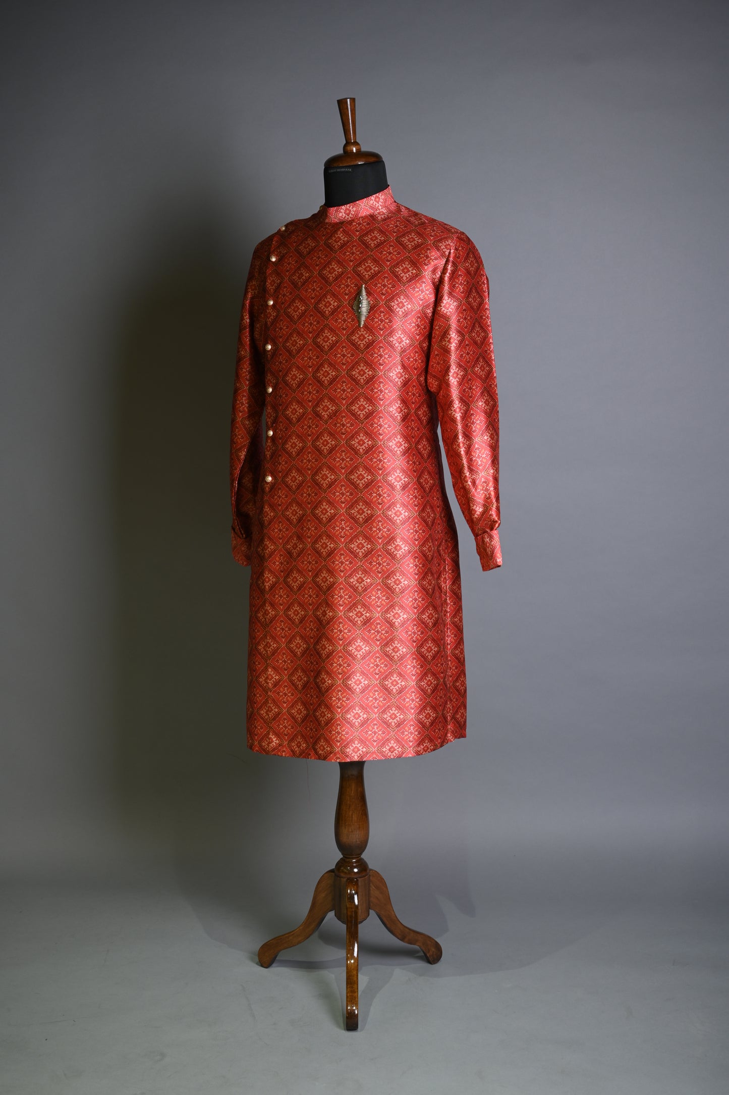 Angrakkha Kurta